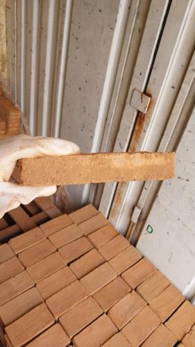 Thumbnail of Briques réfractaires 10 × 20 × 3.5