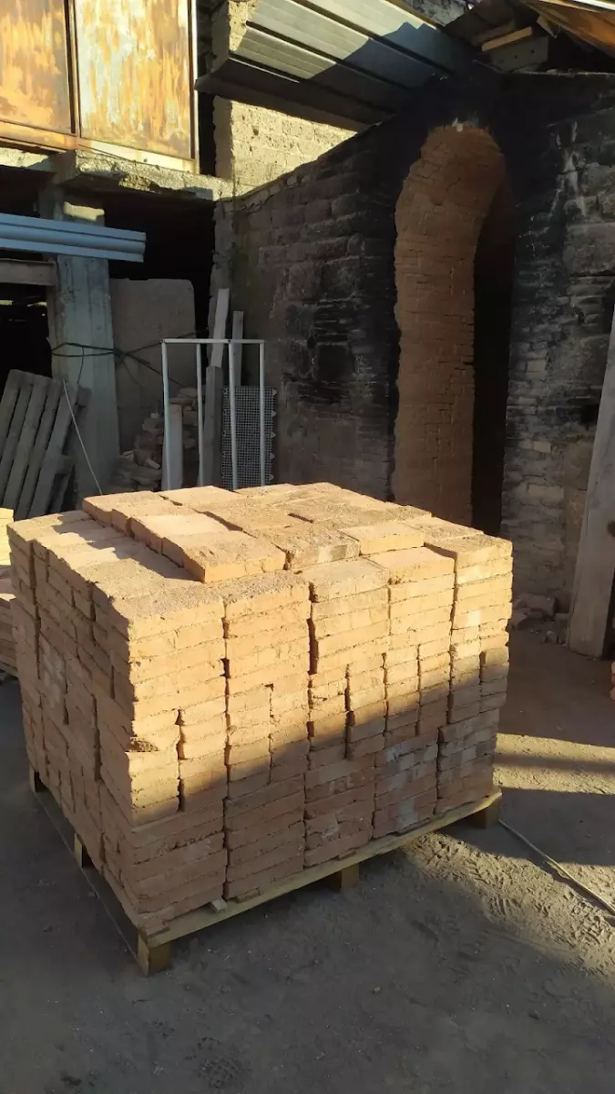 Thumbnail of Briques réfractaires 10 × 20 × 3.5